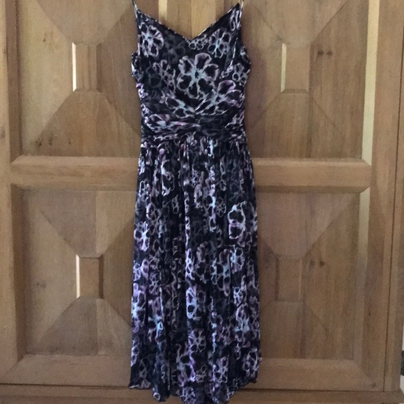 Diane von Furstenberg Low Back 💯% Silk Dress - Picture 5 of 5